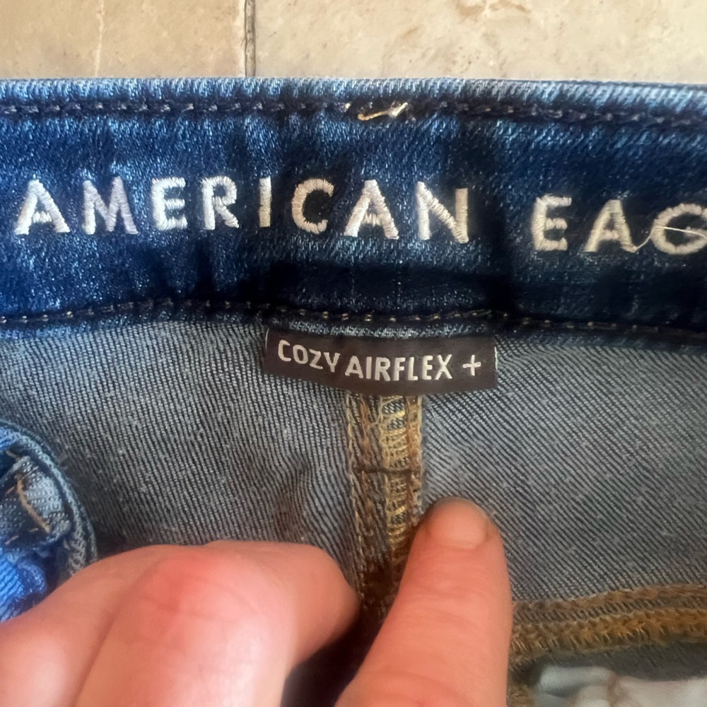 American Eagle, cozy air, flex ladies, jeans, straight size 26 excellent cond - Picture 7 of 15